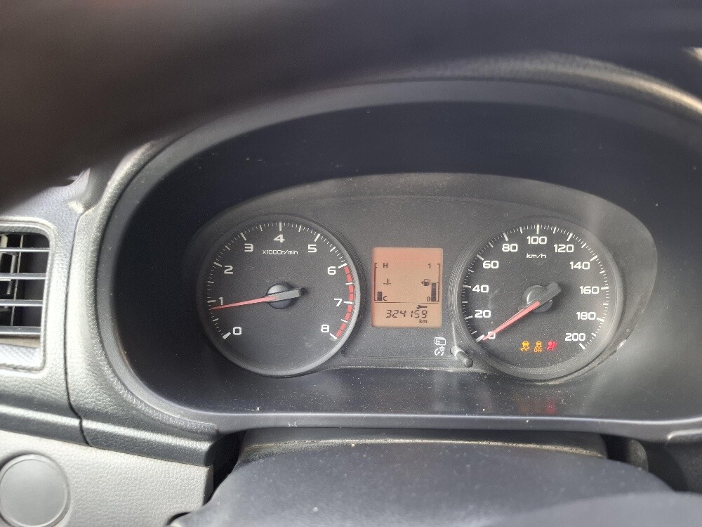 للبيع بيك اب ال ٢٠٠ - 2