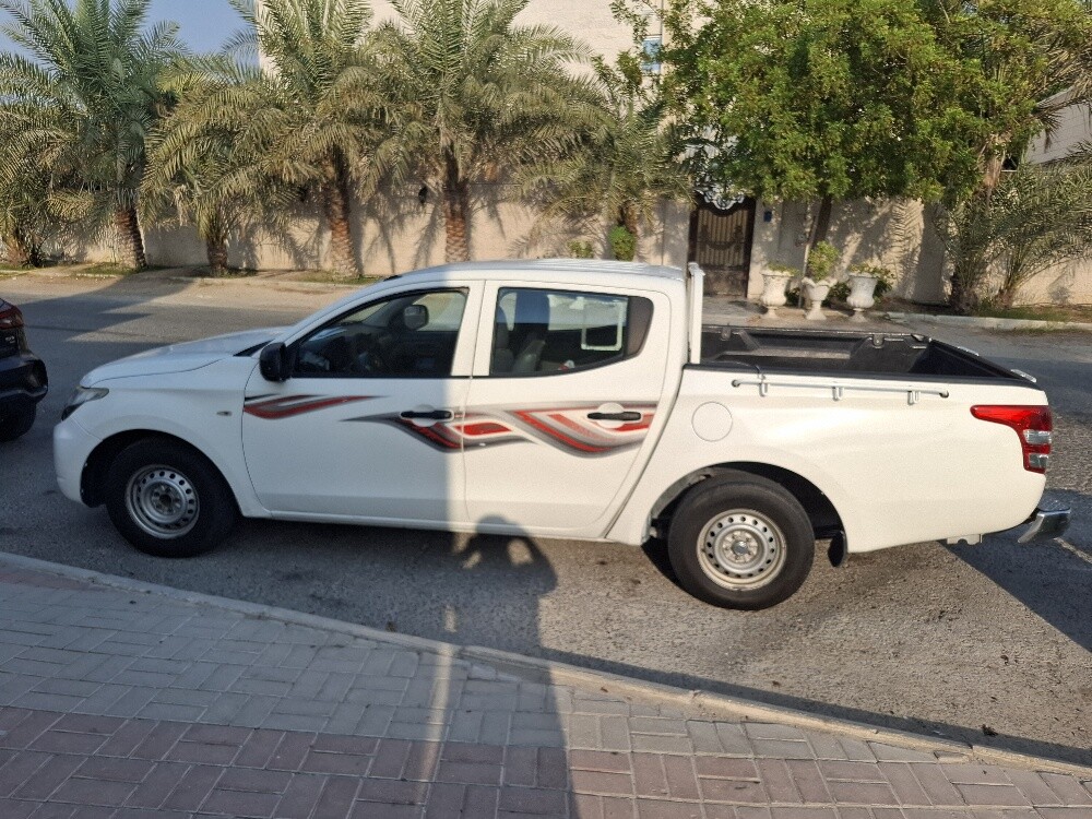 للبيع بيك اب ال ٢٠٠ - 1