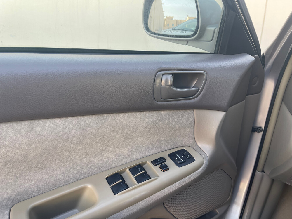 camry 2004 well mentioned  - 7