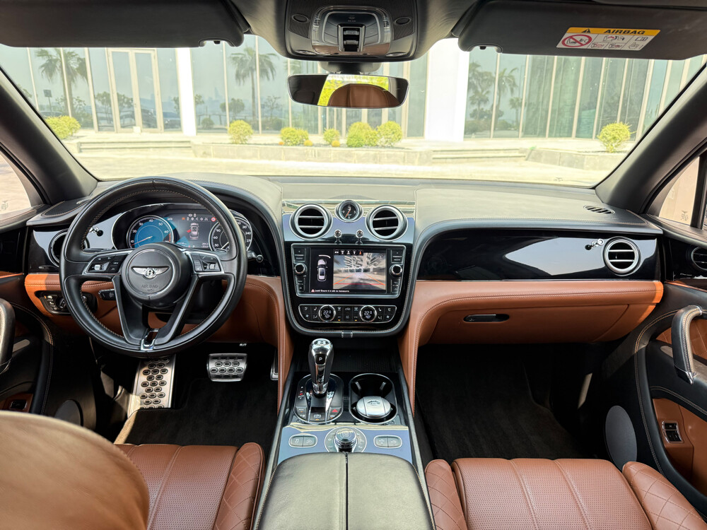 Bentley bentayga - 10