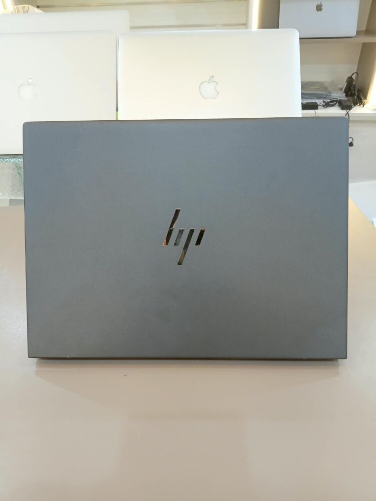 hp dragonfly g3 core i7 32gb ram - 1