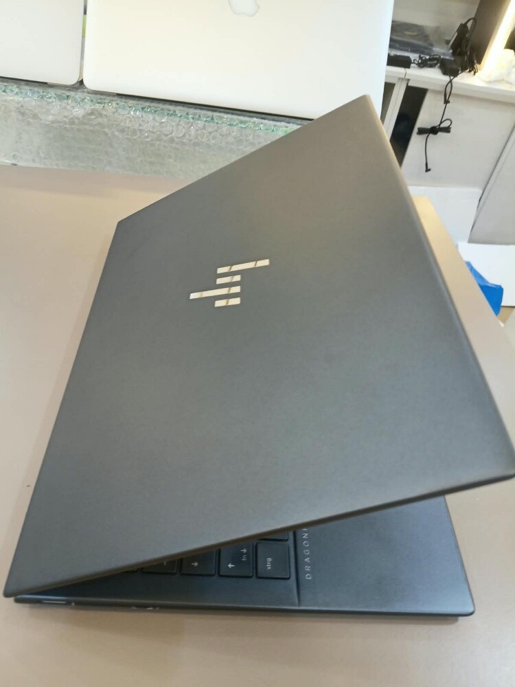 hp dragonfly g3 core i7 32gb ram - 3