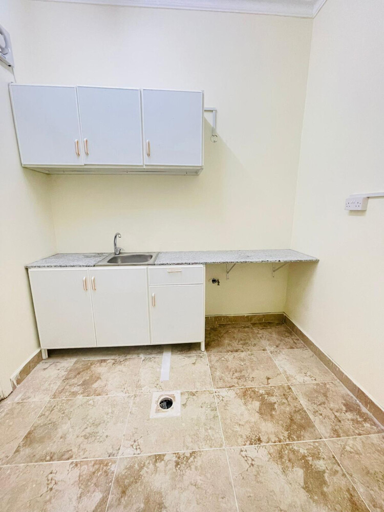 Big studio available in Alwaab - 4