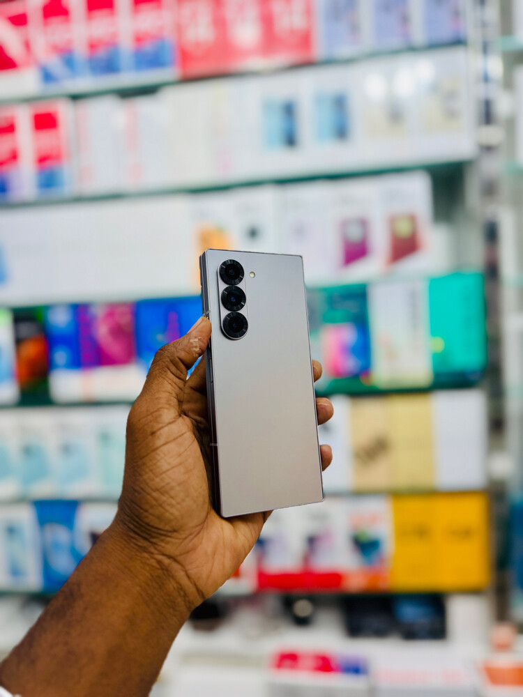 Samsung Galaxy Z Fold 6 - 5
