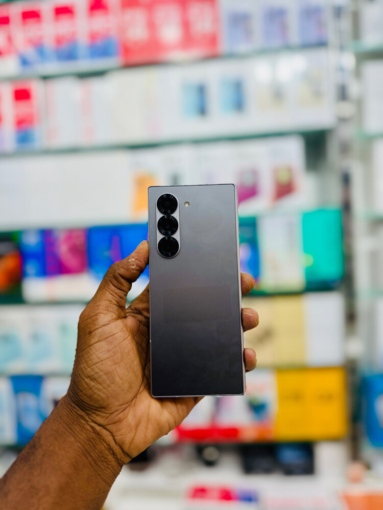 Samsung Galaxy Z Fold 6 - 3