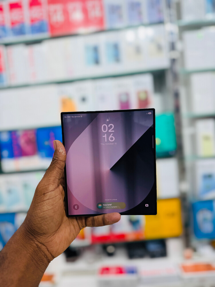 Samsung Galaxy Z Fold 6 - 4