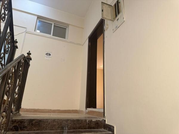 المطار القديم  خلف ذا المول 2 غرف - 4