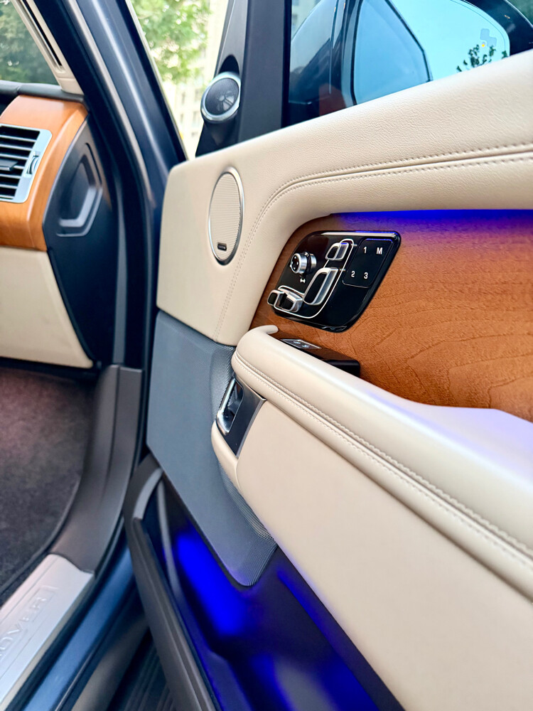 Range Rover Vouge - 11