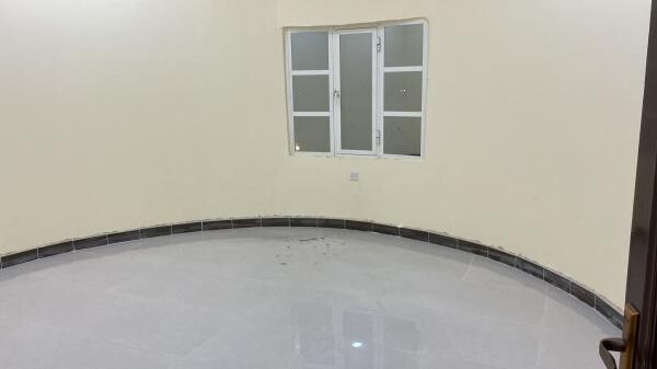 طابق اول كامل مع السطح شامل 7500 - 7