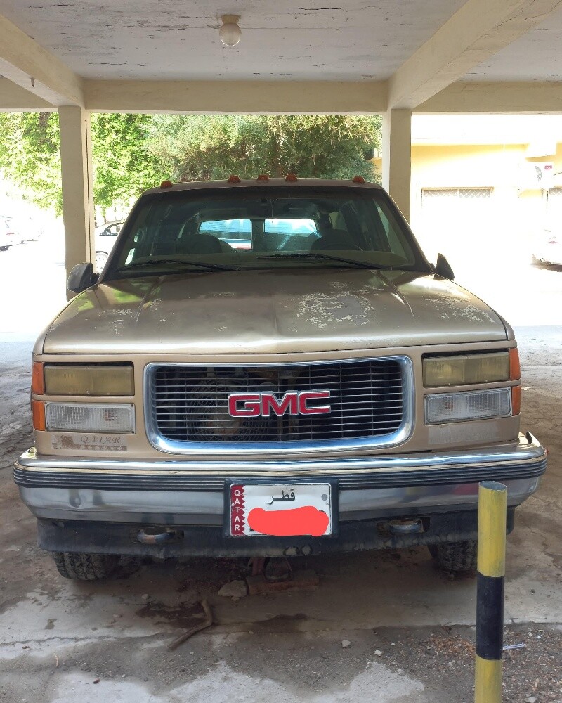 Classic GMC Suburban - 1