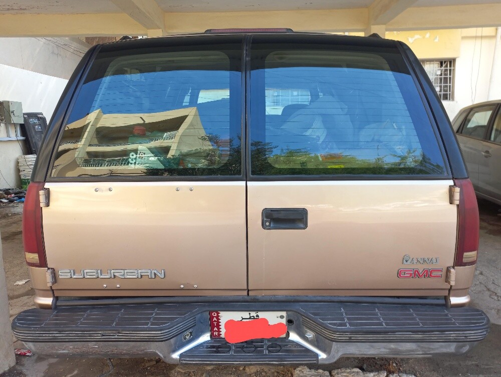 Classic GMC Suburban - 2