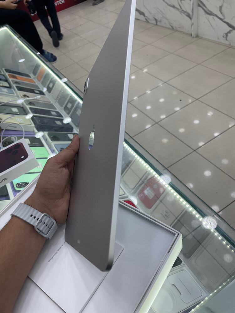 iPad Pro 13 M5 1month use only - 5