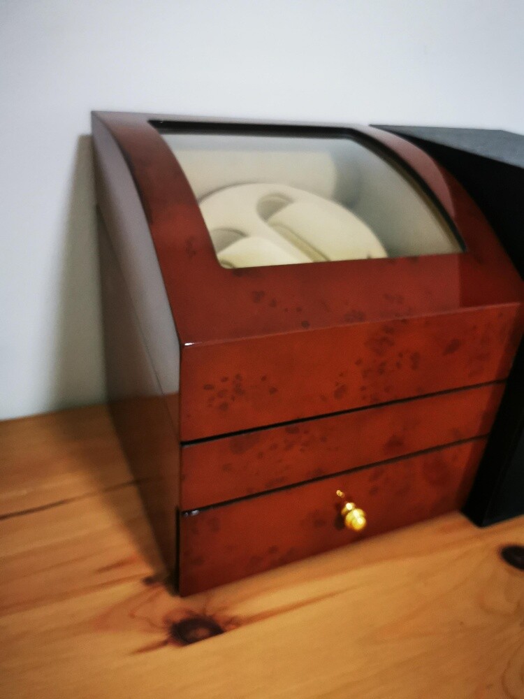 Luxury Automatic wm^atch winder - 1