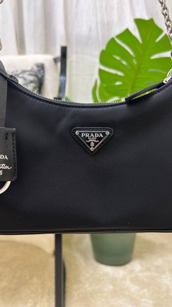 Prada Re-Edition 2005 Re-Nylon bag - 9