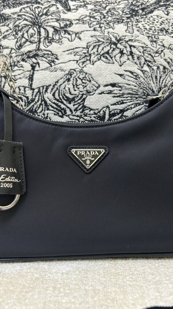 Prada Re-Edition 2005 Re-Nylon bag - 7