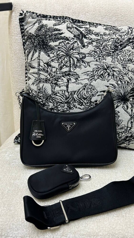 Prada Re-Edition 2005 Re-Nylon bag - 4