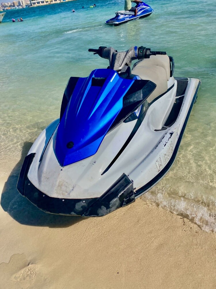 i need jet ski Yamaha - 1