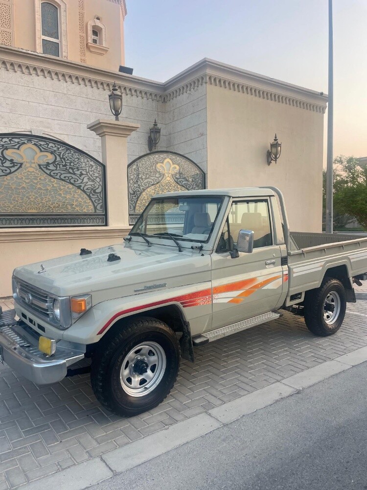 معرض عبدالرحمن البدر للسيارات - 1