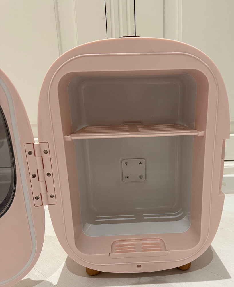 Mini fridge - 4