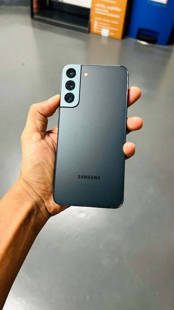 Samsung Galaxy S22 Plus 256GB - 2