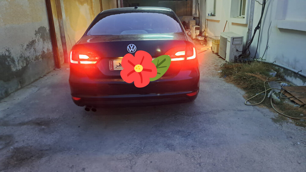 VW - 4
