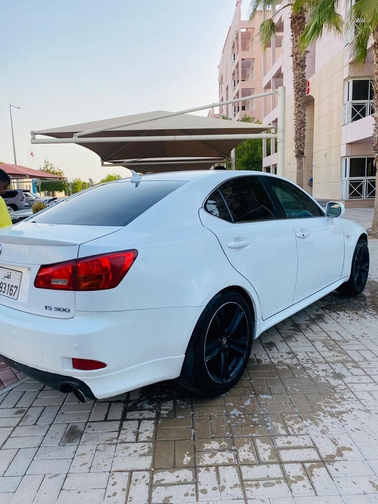 Lexus - 3