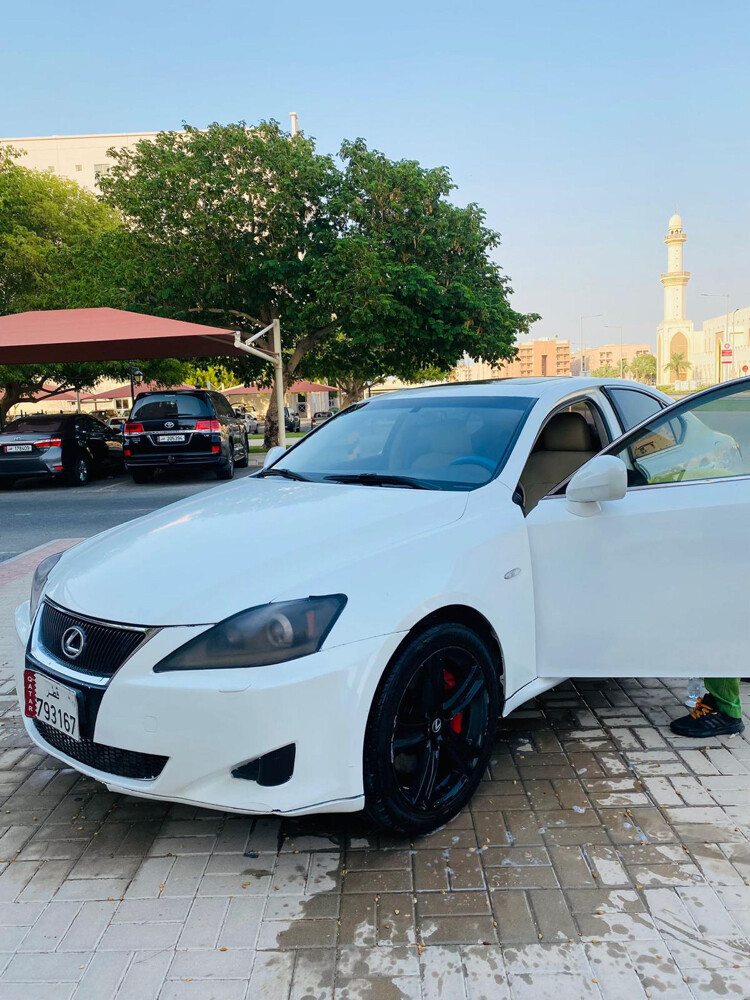 Lexus - 1
