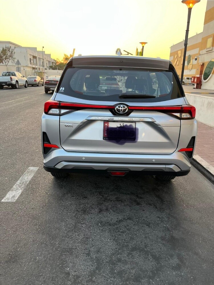 Toyota Veloz - 2