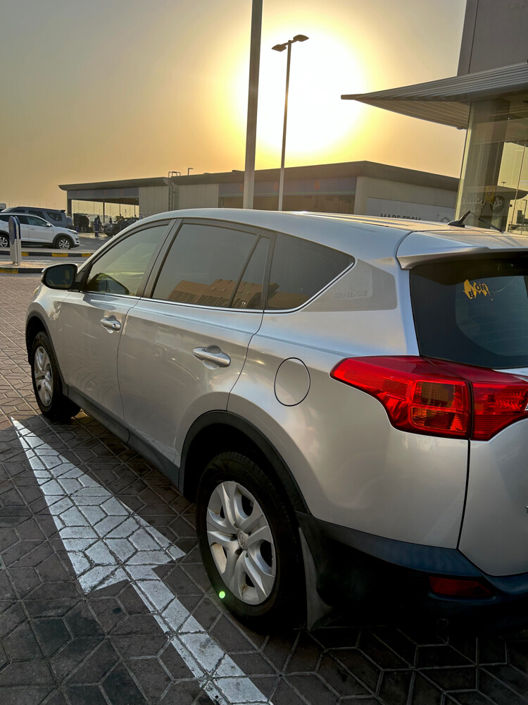 Rav4-2015-excellent condition - 7