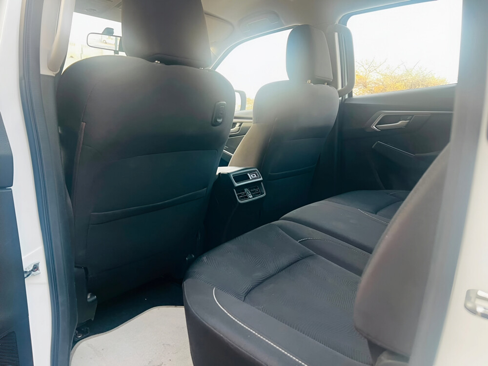 ISUZU D MAX 2022 DIESEL  - 4