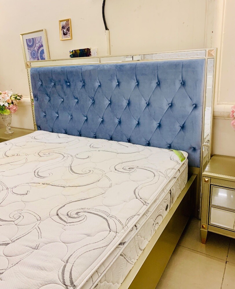 HOME CENTER KING FULL BEDROOM SET. - 7