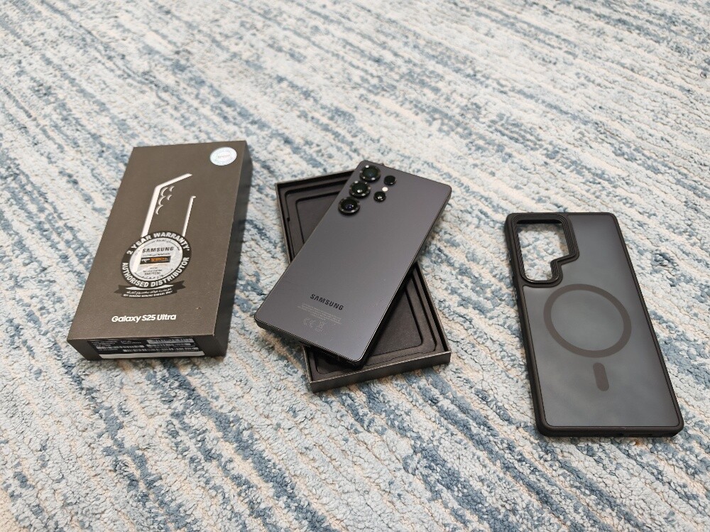 s25 ultra 256gb with full box - 1