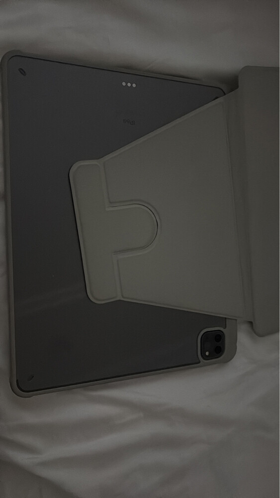 IPad Pro 12.9 inch 5th generation  - 2