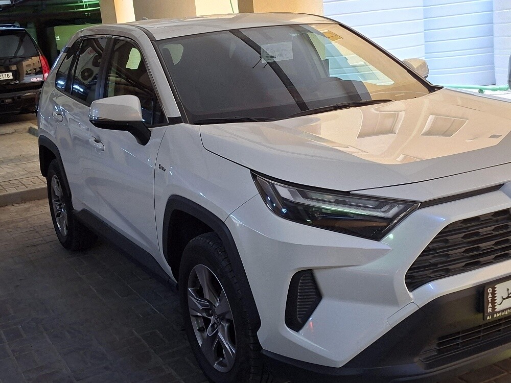 2025 Toyota RAV4 Hybrid AWD - 18