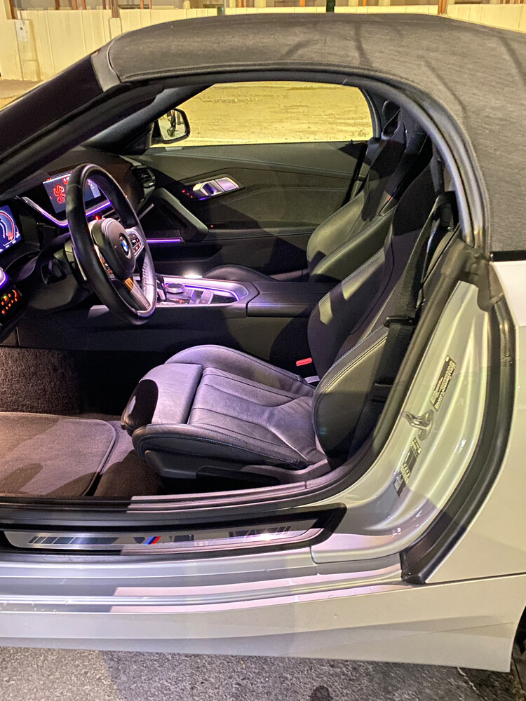 BMW - 4