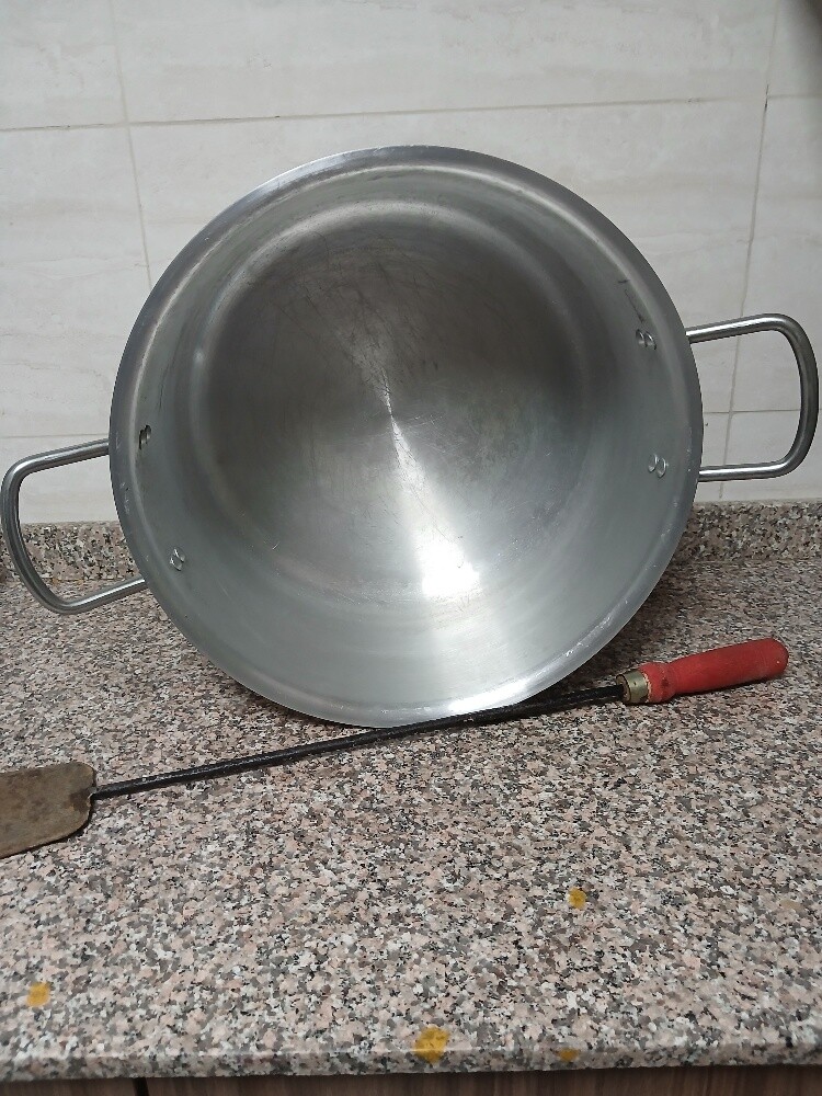 Dinner set + Large Cooking pot - 7