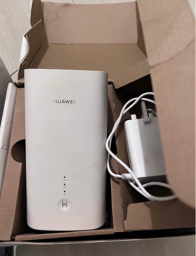 Huawei 5G CPE Pro (Model H112-370), - 3