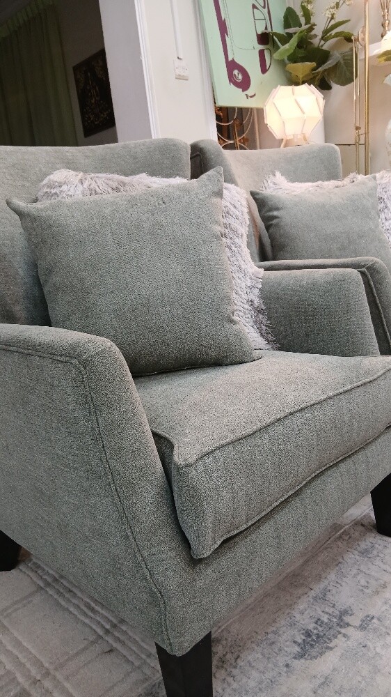 two colour available - 6