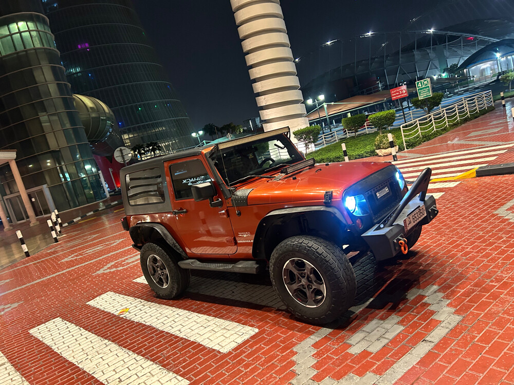 jeep sahara - 1