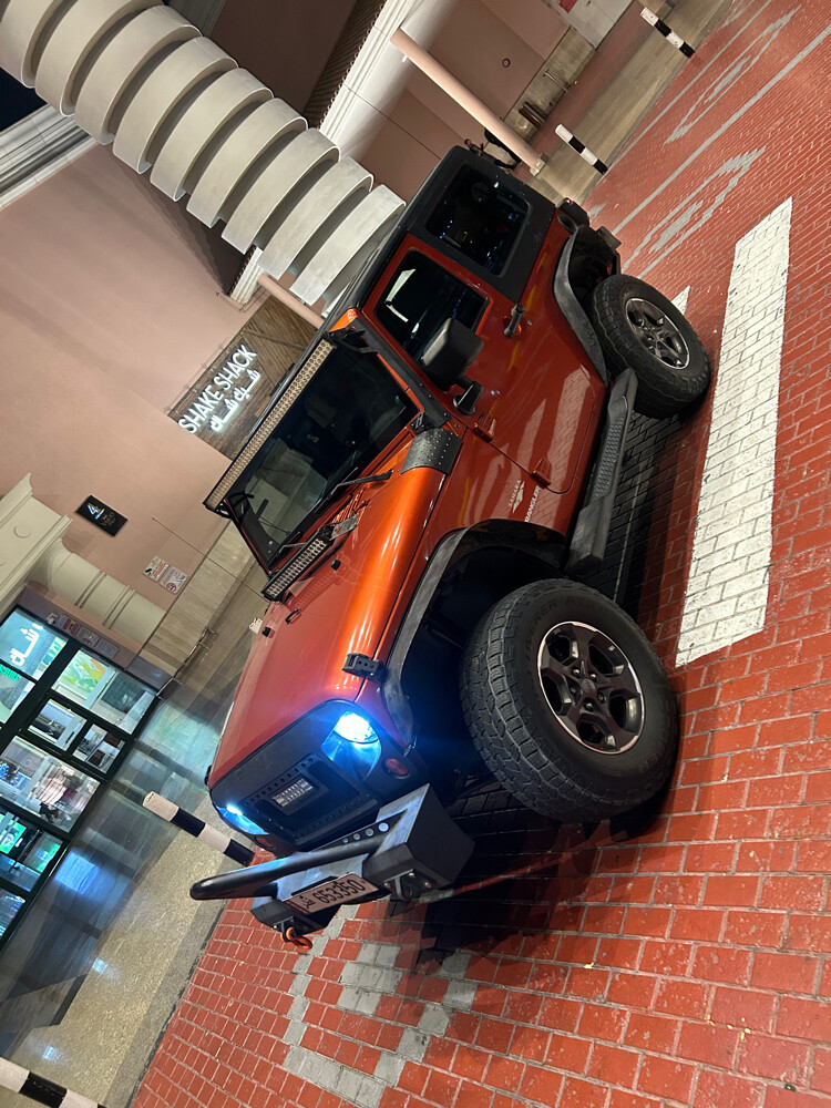 jeep sahara - 9