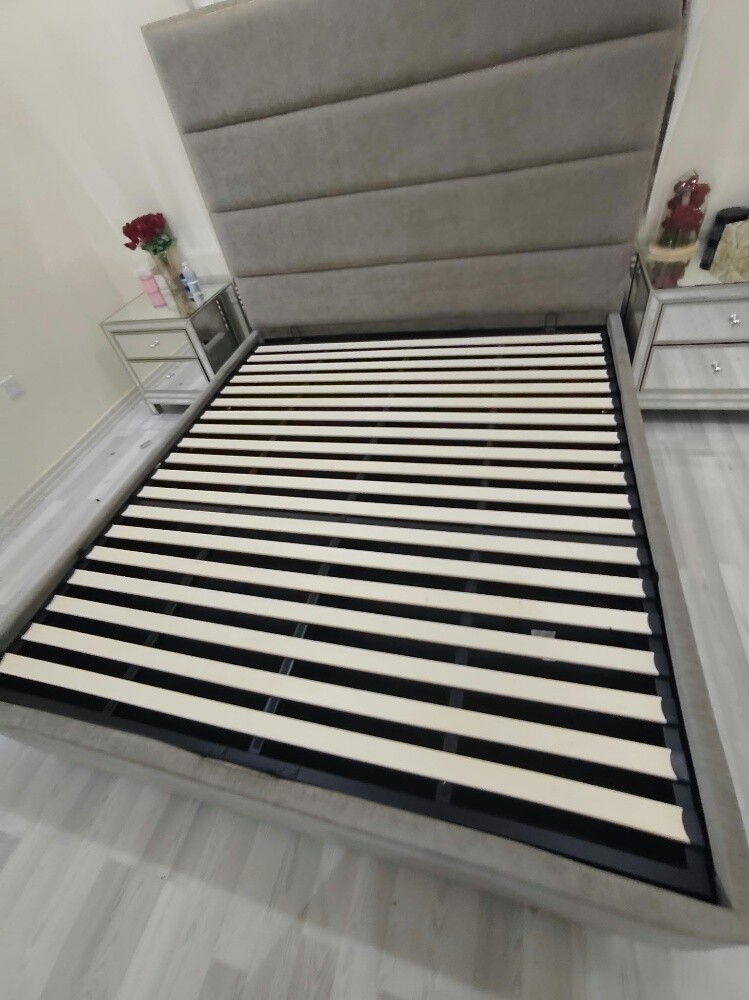 luxury King size bed room for sell - 8