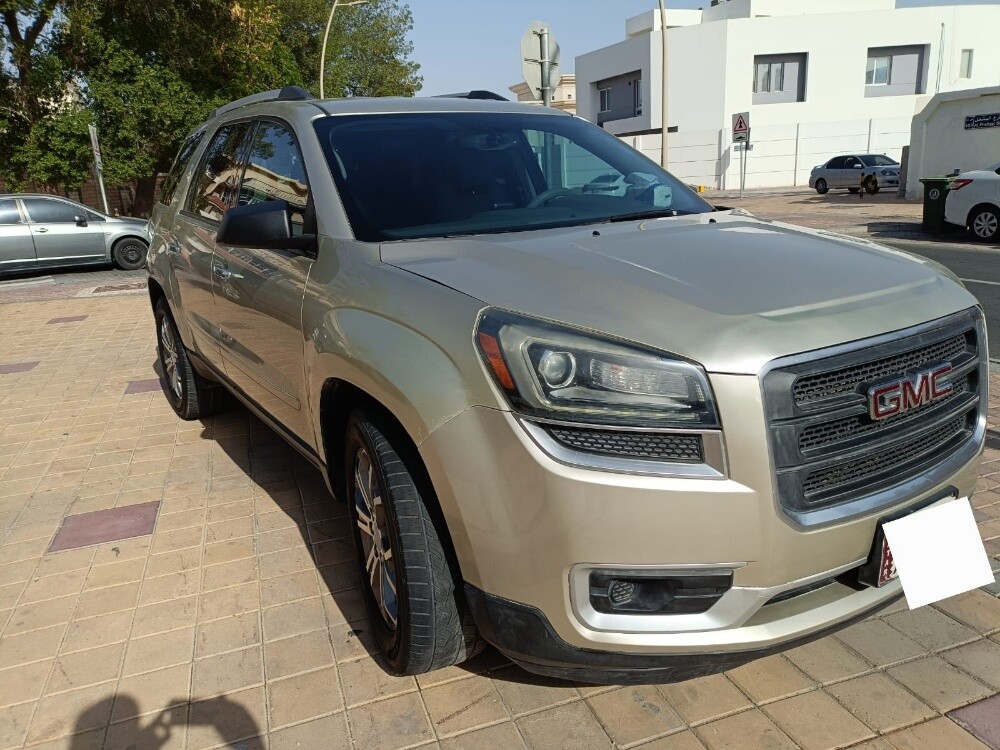 2016 GMC Acadia - full insurance - 2