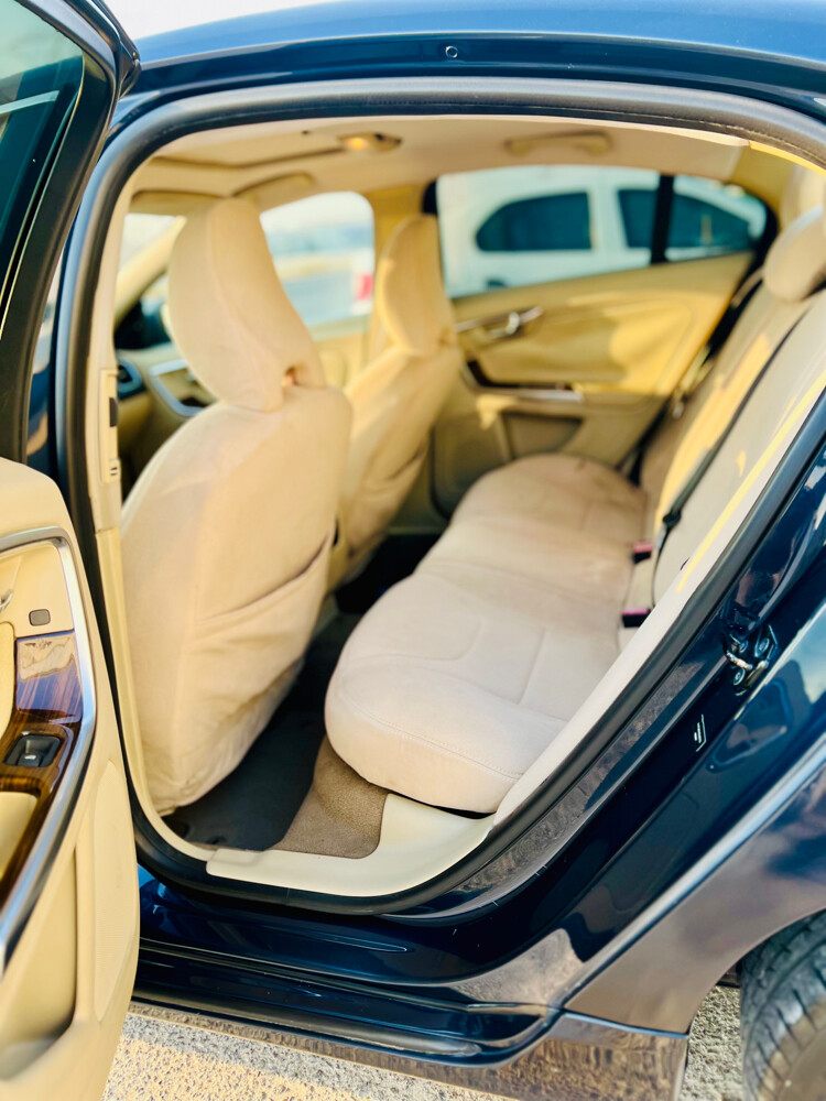 VOLVO 2011 S 60  T6 AWD - 8