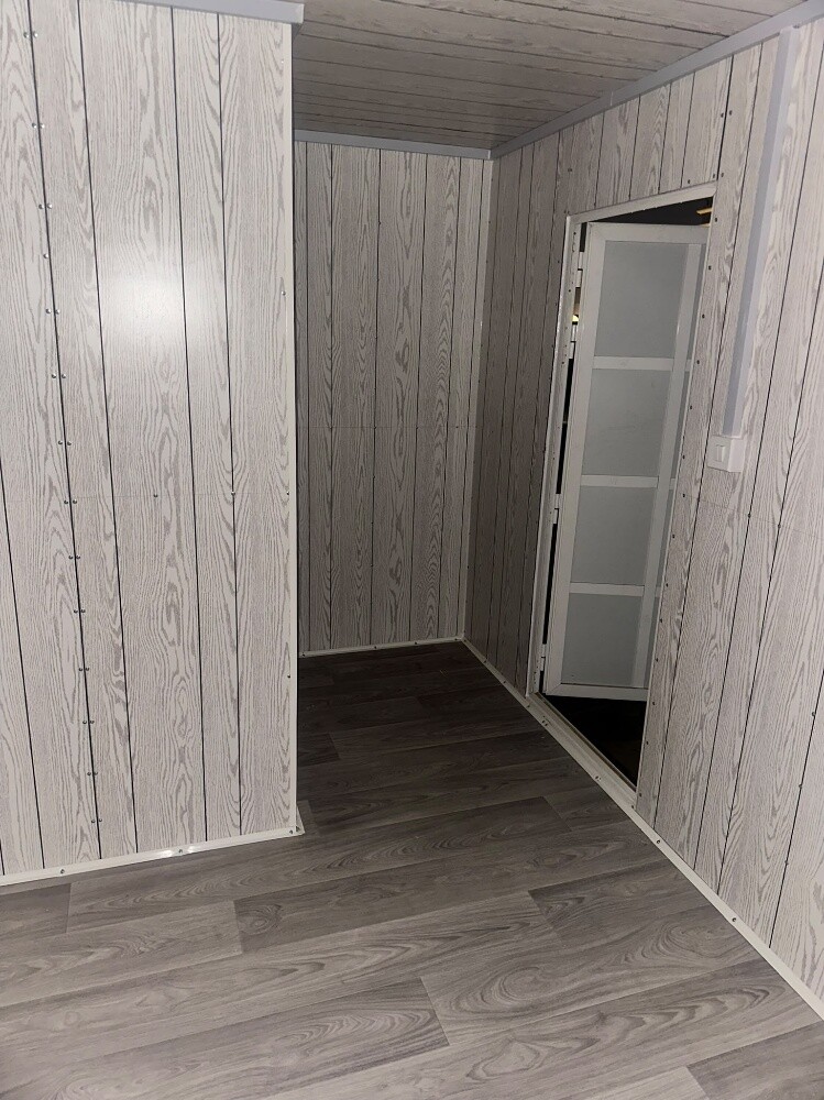 Cabin caravan room ketechin toilet - 4