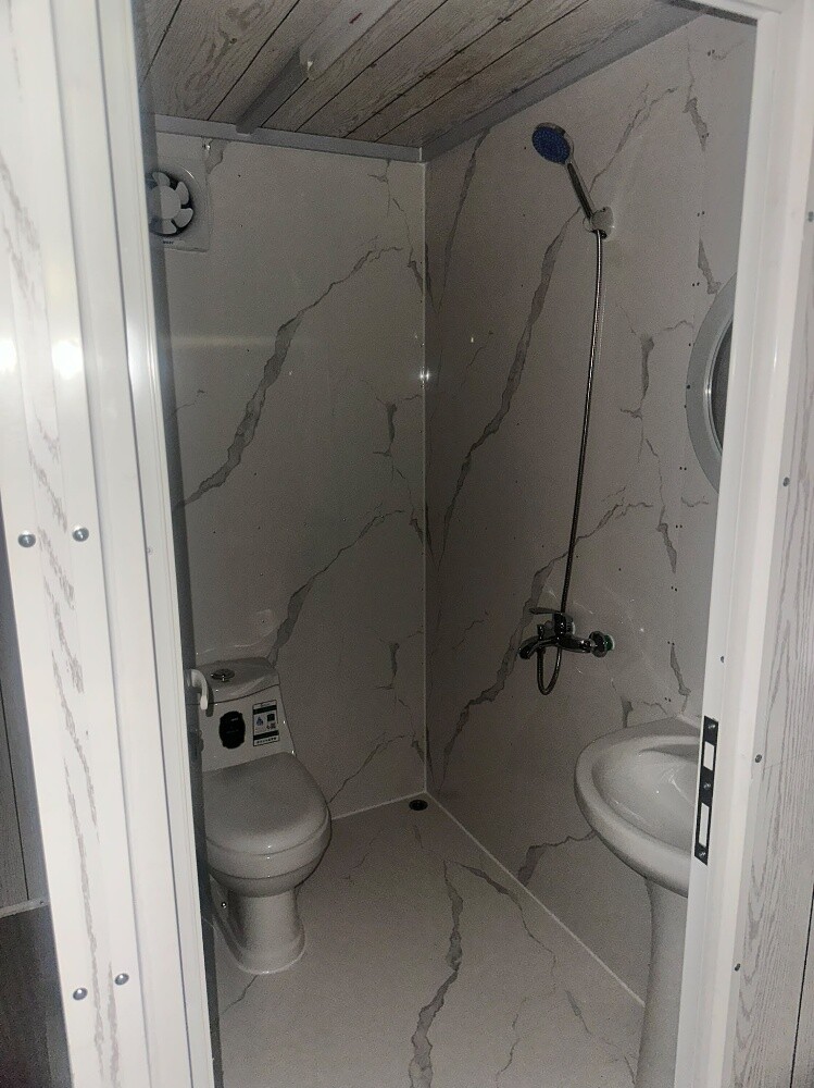 Cabin caravan room ketechin toilet - 5