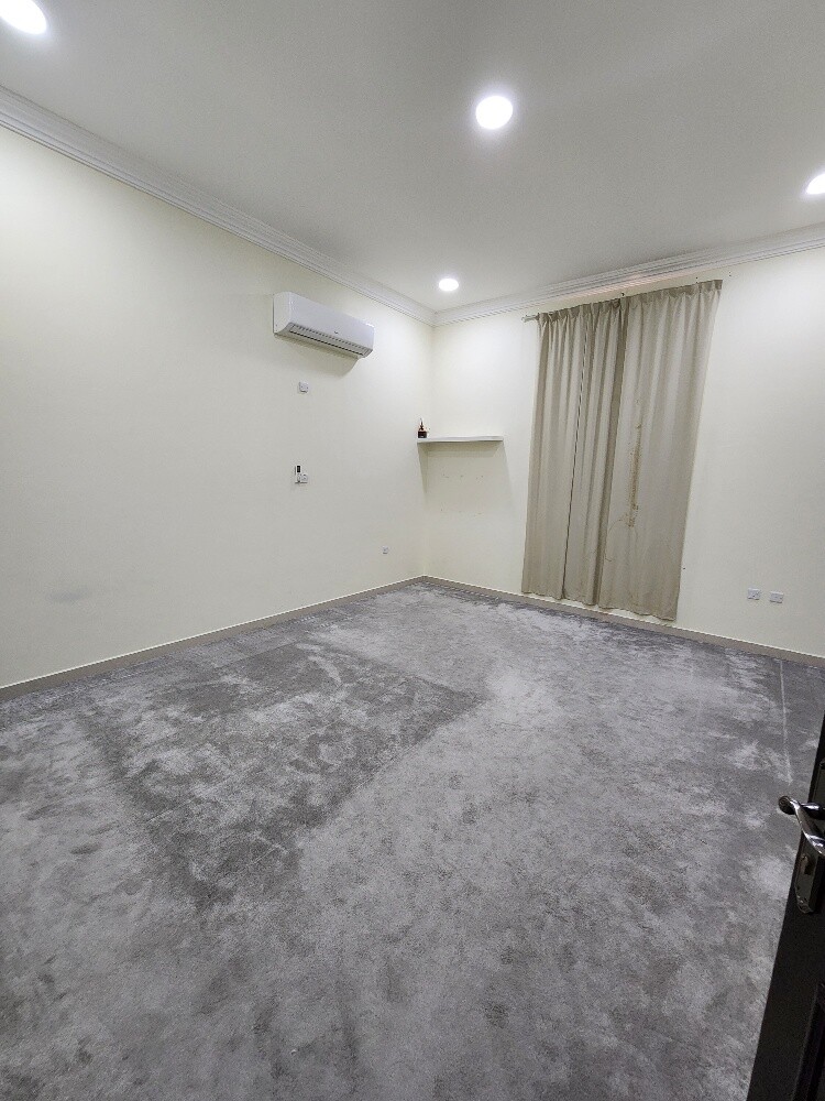 Villa for rent in Ain Khaled - 12