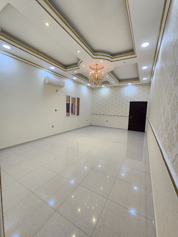Villa for rent in Ain Khaled - 5
