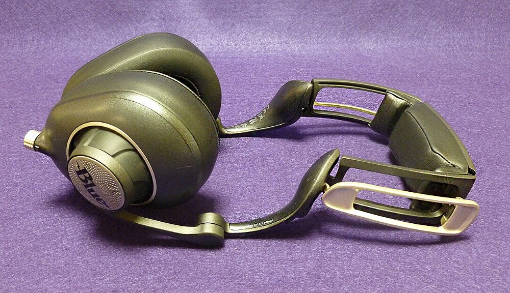 Blue Sadie Headphones - 2