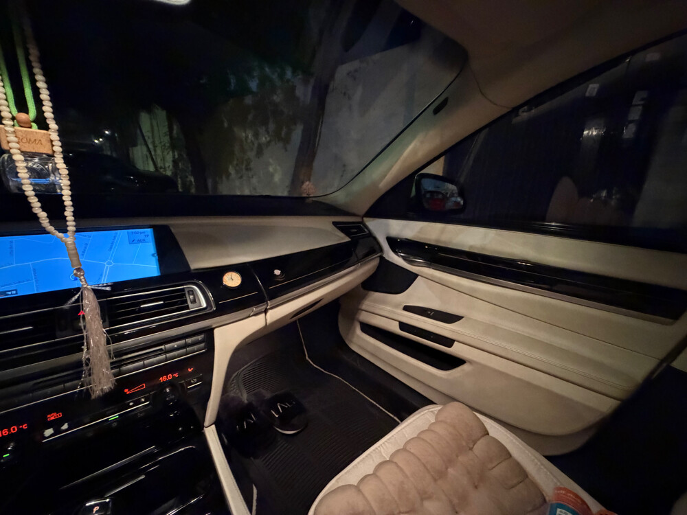 bmw 750 li v8 twin turbo - 6