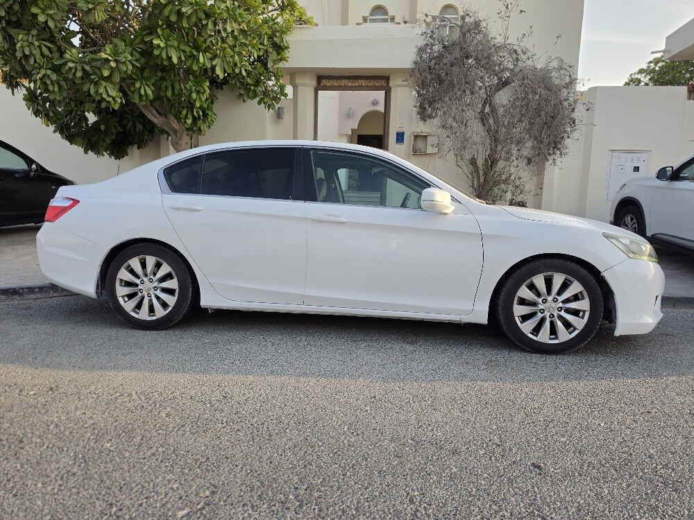 HONDA ACCORD 2014 FULL OPTION - 14